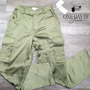 Good American Sateen Cargo Pants Size 2